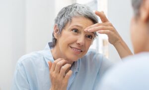 Derma Matrix Powder Nourishes Skin and Reduces Wrinkles